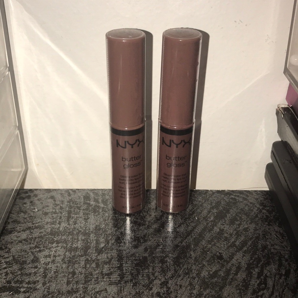 2 NYX Butter Glosses in Ginger Snap